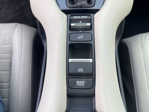 Used 2026 Honda HR-V LX image 17