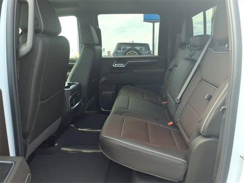 New 2026 GMC Sierra 3500 Denali w/ Denali Reserve Package image 27