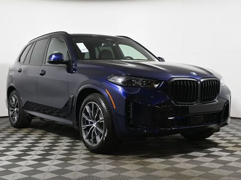 Used 2026 BMW X5 xDrive50e w/ M Sport Package AWD/4WD image 9