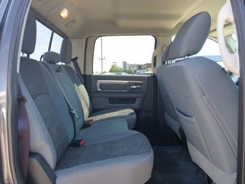 Used 2018 RAM 2500 Big Horn AWD/4WD image 30