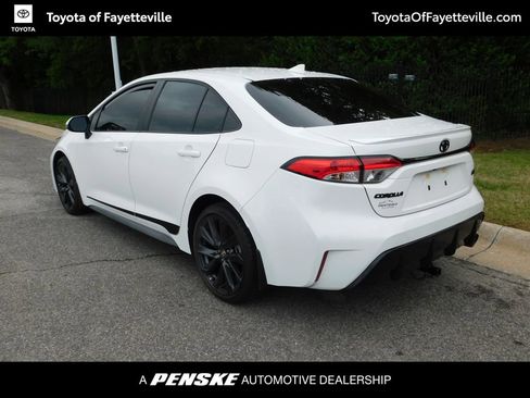 Used 2024 Toyota Corolla SE FWD image 3