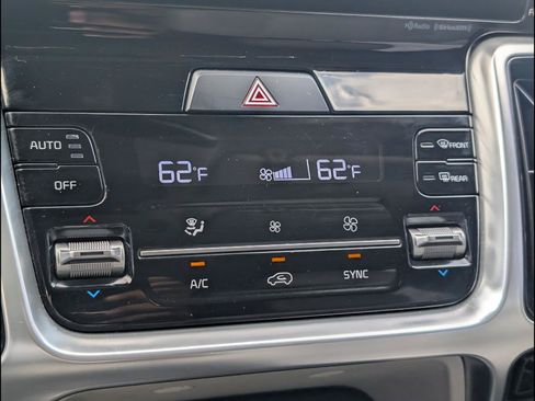 Used 2021 Kia Sorento SX AWD/4WD image 19