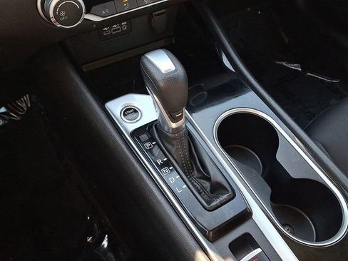 Used 2024 Nissan Altima 2.5 SV image 14