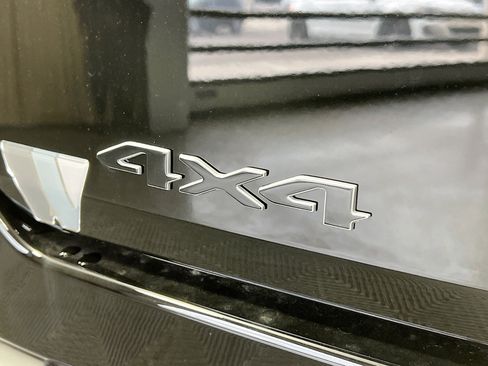 New 2026 Jeep Grand Wagoneer L Limited image 36