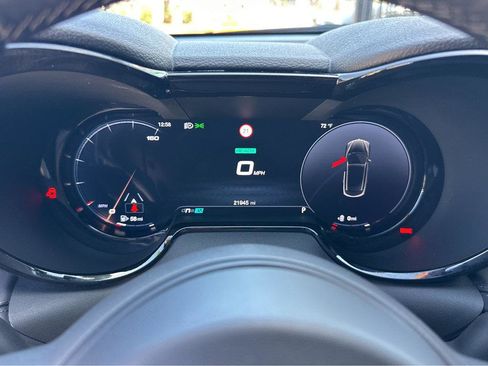 Used 2024 Alfa Romeo Tonale Veloce w/ Premium Interior Package image 21