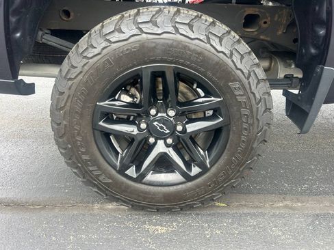 Certified 2023 Chevrolet Silverado 1500 LT Trail Boss AWD/4WD image 38