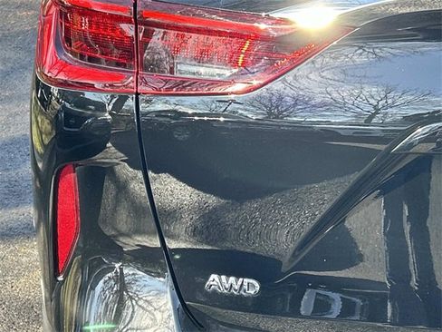 Certified 2025 INFINITI QX50 Luxe image 12