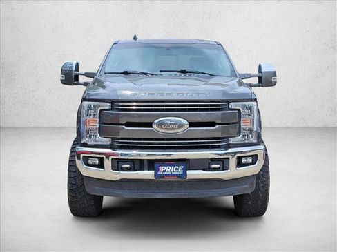 Used 2019 Ford F250 Lariat w/ Chrome Package AWD/4WD image 2