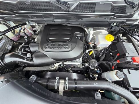 Certified 2025 RAM 2500 Big Horn AWD/4WD image 30