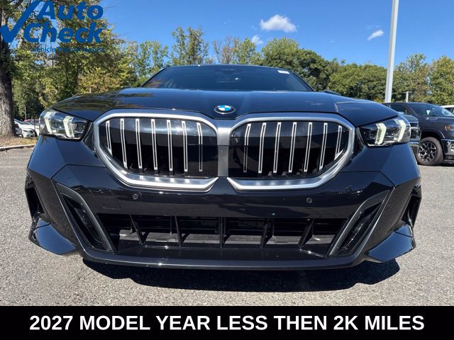 Used 2027 BMW 530i xDrive w/ M Sport Package AWD/4WD image 2
