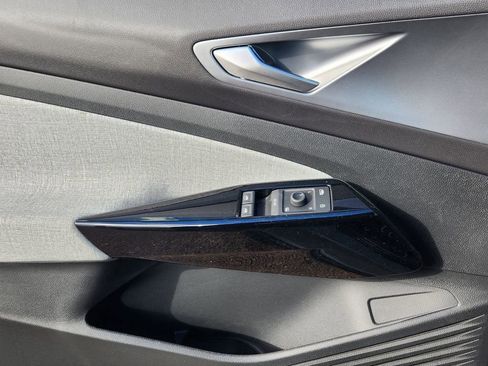 New 2026 Volkswagen ID.4 Pro image 4
