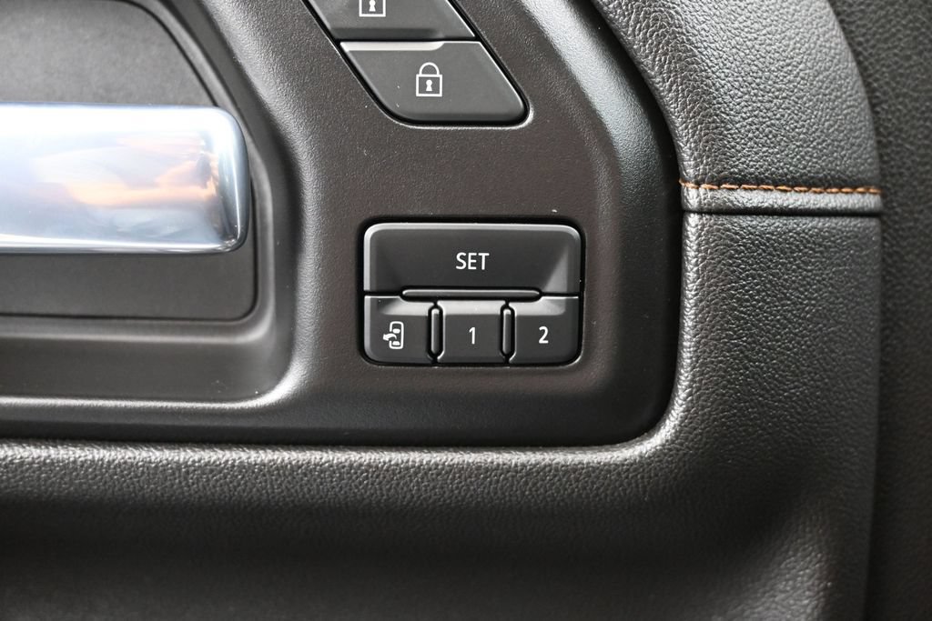 Used 2021 GMC Sierra 1500 AT4 w/ AT4 Premium Package AWD/4WD image 22