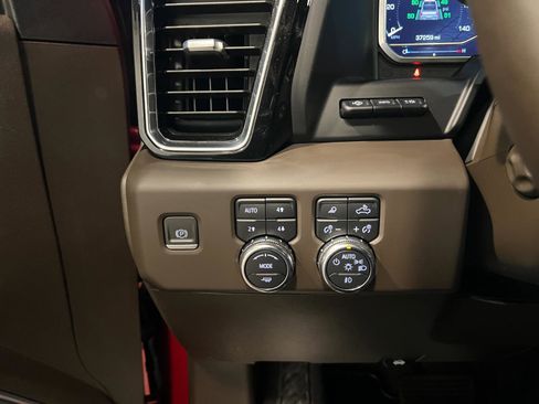 Used 2023 GMC Sierra 1500 Denali w/ Denali Reserve Package image 15