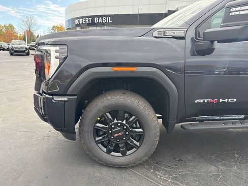 New 2026 GMC Sierra 2500 AT4 w/ AT4 Premium Plus Package image 5
