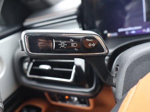 Used 2025 Lincoln Aviator Black Label image 18