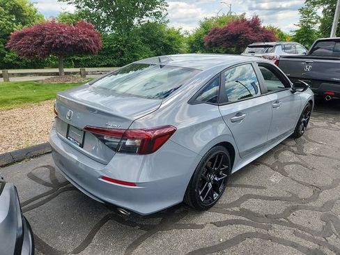 Used 2025 Honda Civic Sport image 5