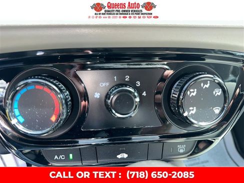 Used 2019 Honda HR-V LX image 35