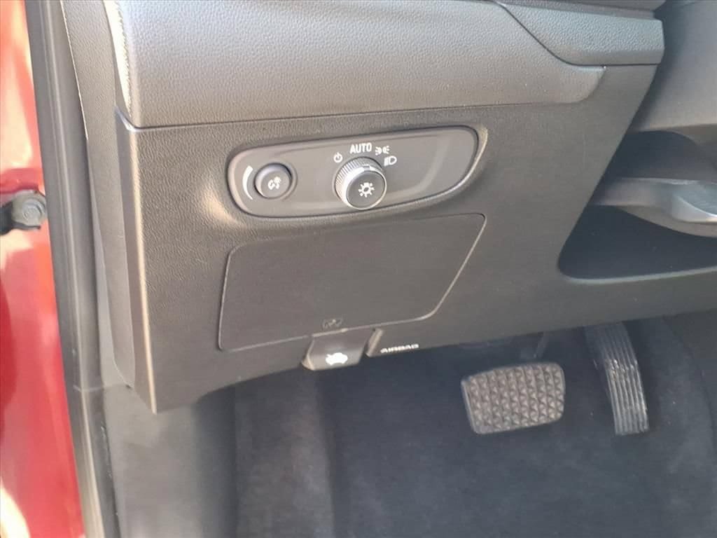 Used 2024 Buick Encore GX Sport Touring w/ Comfort Package FWD image 19