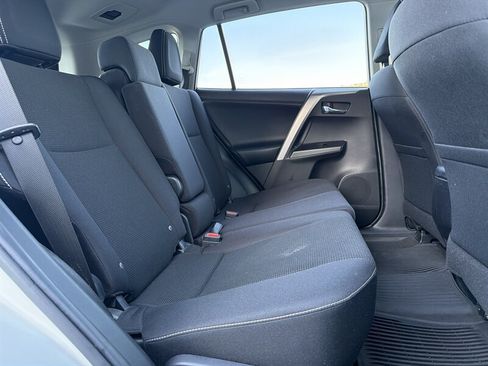 Used 2018 Toyota RAV4 XLE w/ All Weather Liner Package FWD image 16