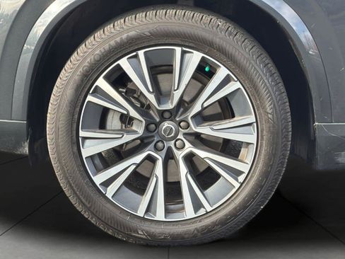 Used 2022 Volvo XC90 T5 Momentum w/ Protection Package image 11