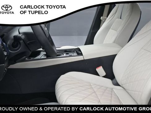 Used 2026 Nissan Sentra SL w/ Floor Mat Package FWD image 18