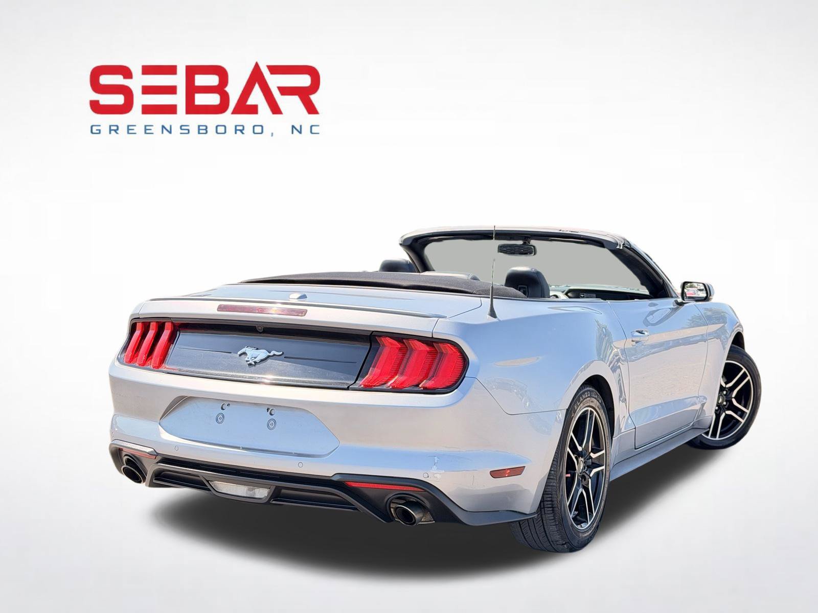 Used 2020 Ford Mustang Premium RWD image 7