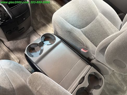 Used 2005 Toyota Sienna CE image 29