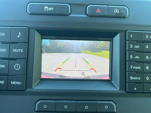 Used 2016 Ford F150 XL w/ Equipment Group 101A Mid AWD/4WD image 18