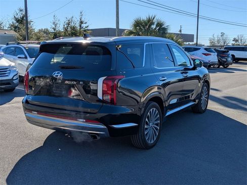 Used 2024 Hyundai Palisade Calligraphy image 5