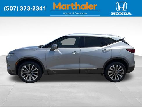 Used 2023 Chevrolet Blazer Premier AWD/4WD image 2