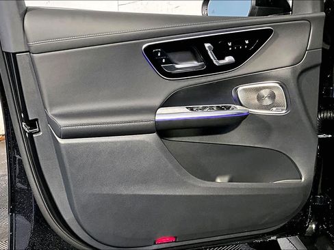 New 2026 Mercedes-Benz GLC 300 4MATIC image 11