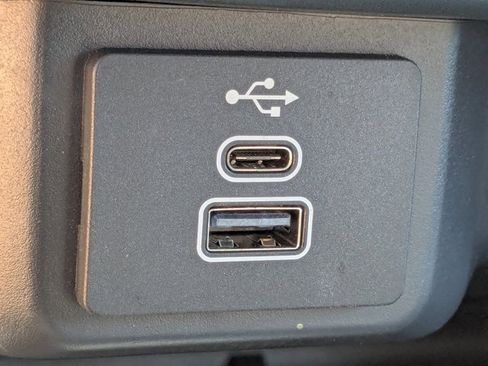 Used 2025 Ford Maverick XL w/ Equipment Group 102A image 21