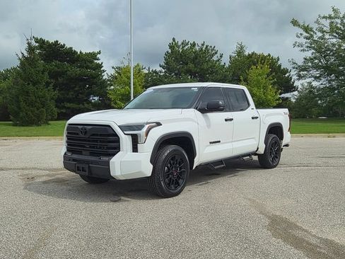 Used 2023 Toyota Tundra SR5 AWD/4WD image 1