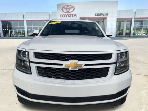 Used 2017 Chevrolet Suburban LT RWD image 8