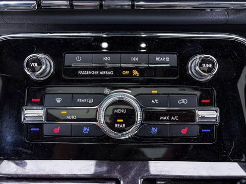 Used 2021 Lincoln Navigator Reserve w/ Luxury Package image 32