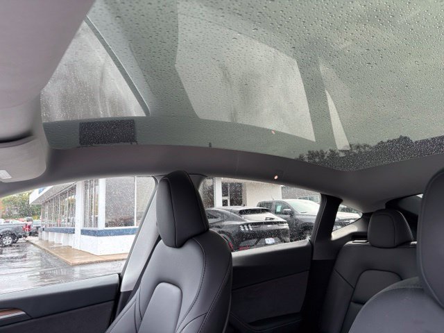 Used 2023 Tesla Model Y Long Range AWD/4WD image 5