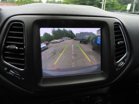 Used 2021 Jeep Compass Trailhawk AWD/4WD image 14