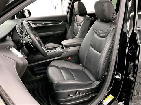 Used 2024 Cadillac XT6 Sport w/ Technology Package image 24