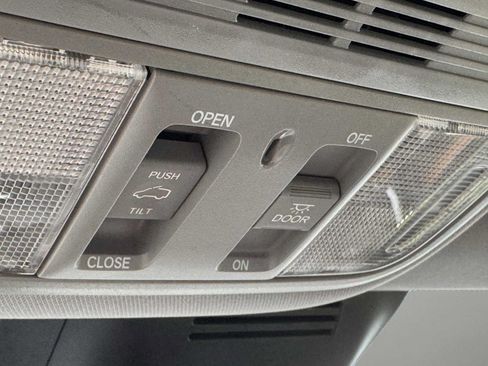 Used 2019 Honda CR-V EX image 21