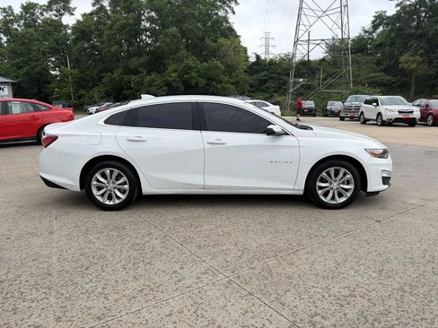 Used 2022 Chevrolet Malibu LT FWD image 4