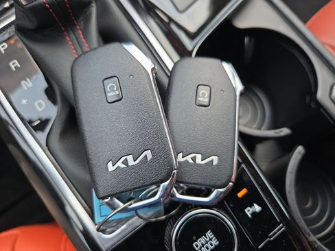Certified 2023 Kia Sportage SX FWD image 34