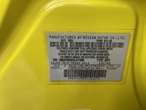 Used 2025 Nissan Kicks SR image 27