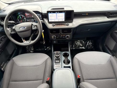 Used 2023 Ford Maverick XL image 17