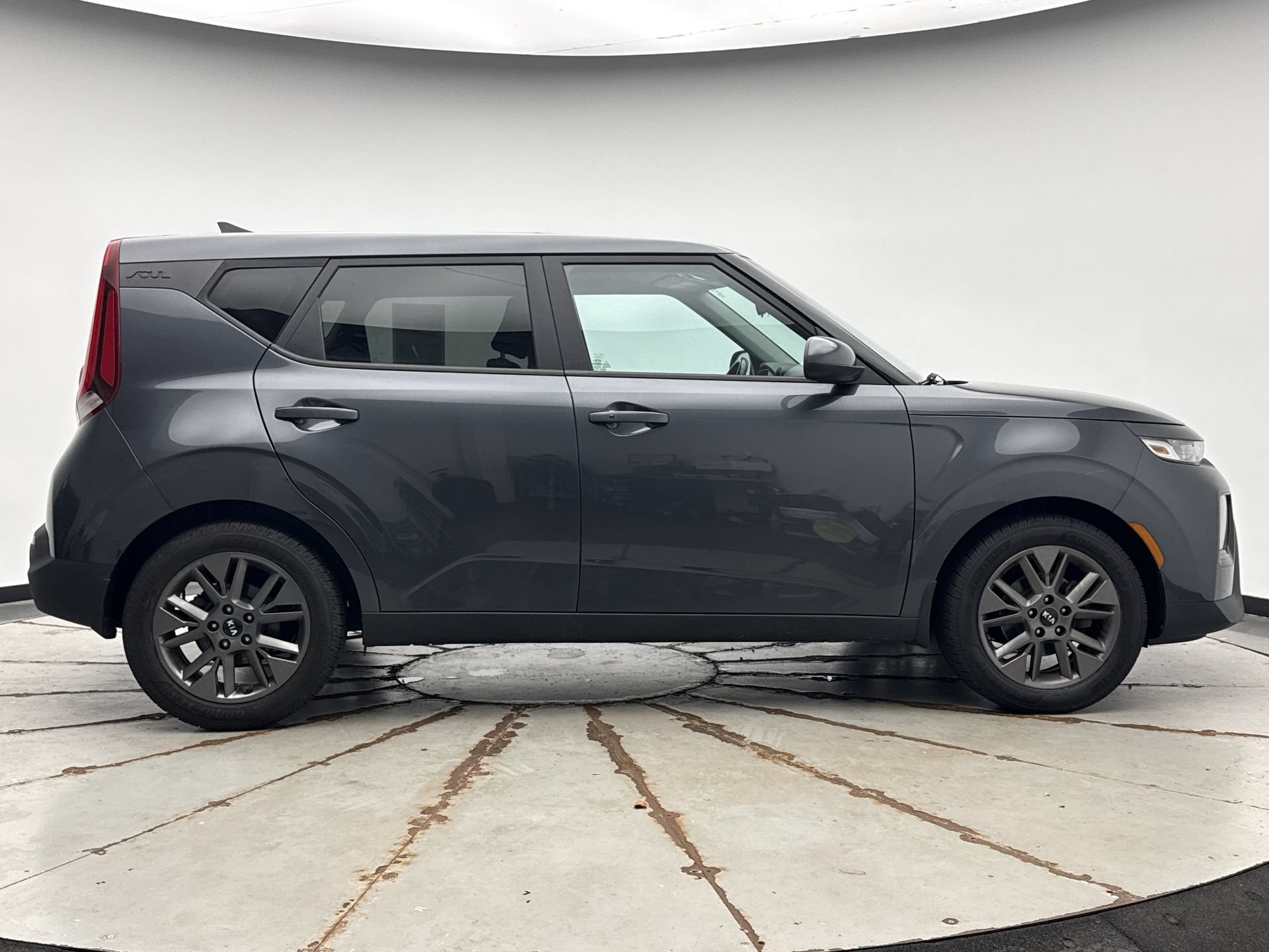 Used 2021 Kia Soul EX FWD image 6