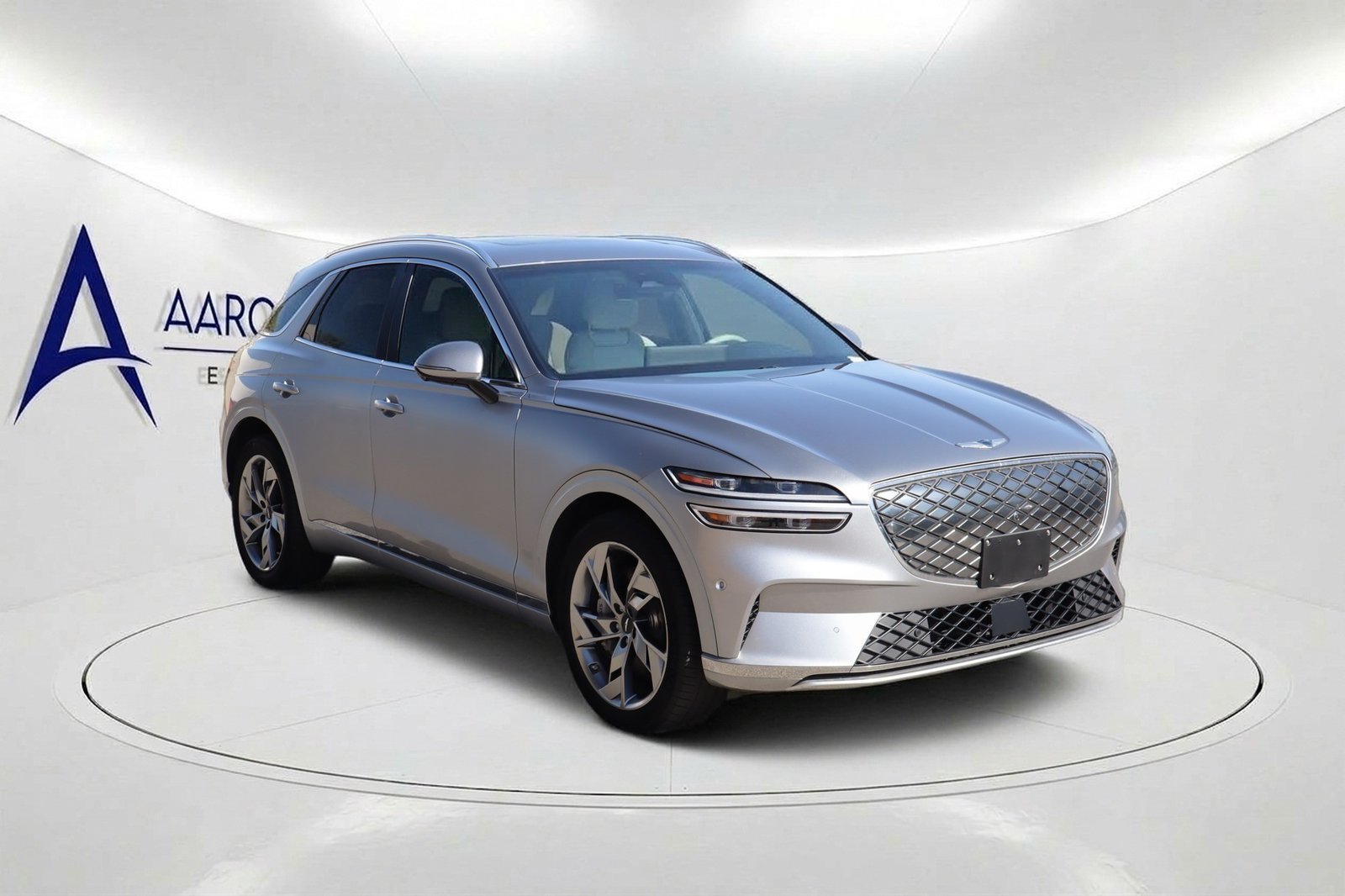 Used 2025 Genesis Electrified GV70 AWD/4WD image 3