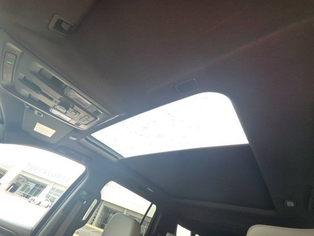 Used 2023 Chevrolet Suburban Z71 w/ Luxury Package AWD/4WD image 24