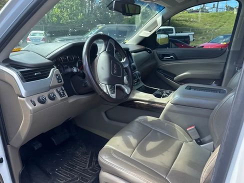 Used 2016 GMC Yukon SLT w/ Open Road Package image 2