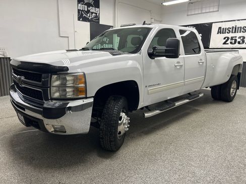 Used 2009 Chevrolet Silverado 3500 LTZ w/ LTZ Plus Package image 3