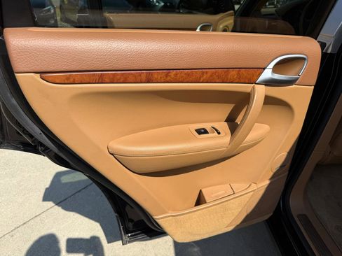 Used 2005 Porsche Cayenne S AWD/4WD image 22