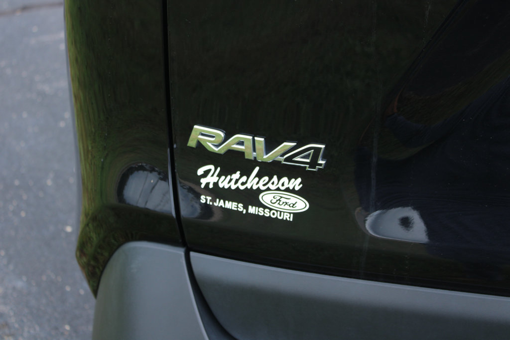 Used 2025 Toyota RAV4 XLE AWD/4WD image 10